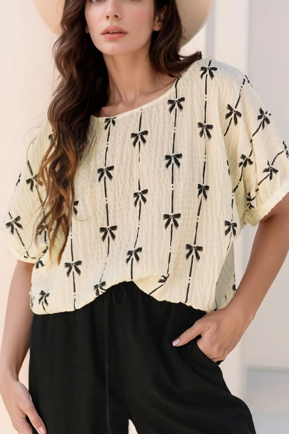 Bow Print Short Sleeve Top